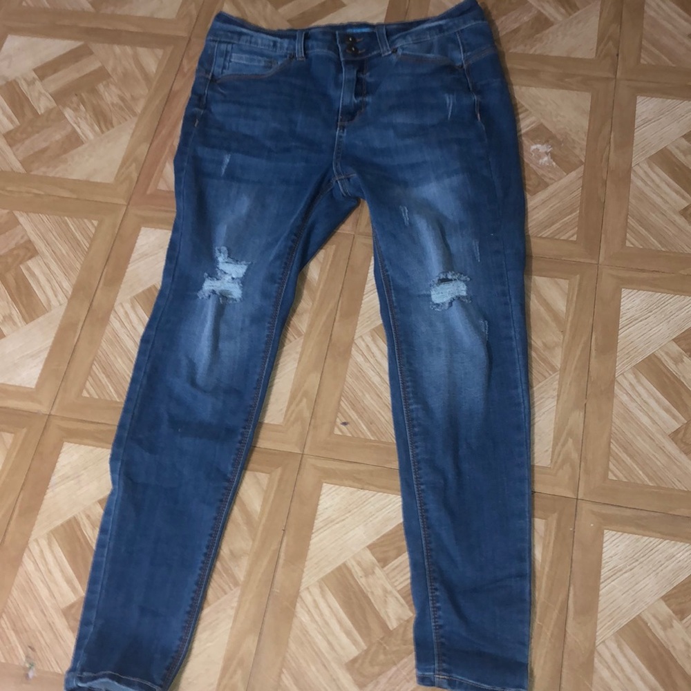 Medium blue washed ripped jeans